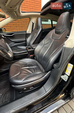 Лифтбек Tesla Model S 2013 в Виннице