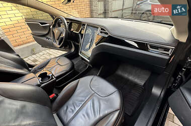 Лифтбек Tesla Model S 2013 в Виннице