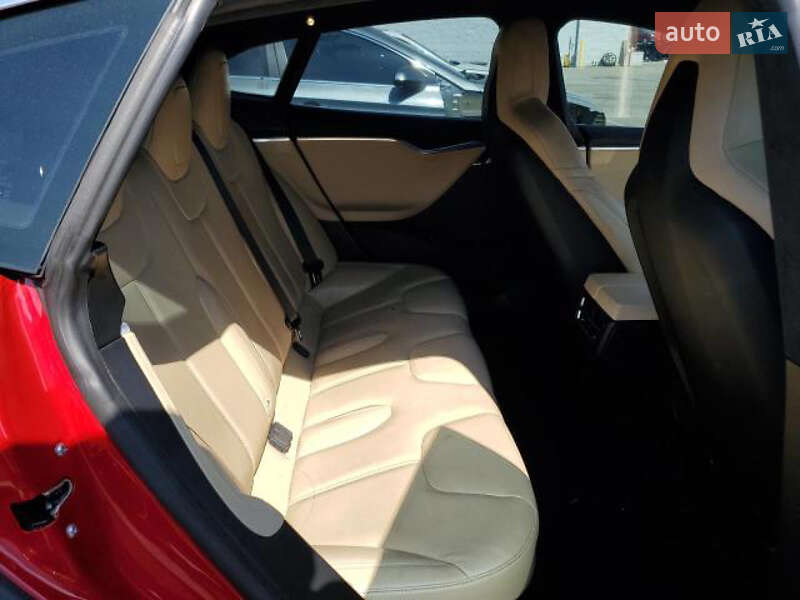Лифтбек Tesla Model S 2016 в Ивано-Франковске фото 9 Лифтбек Tesla Model S 2016 в Ивано-Франковске