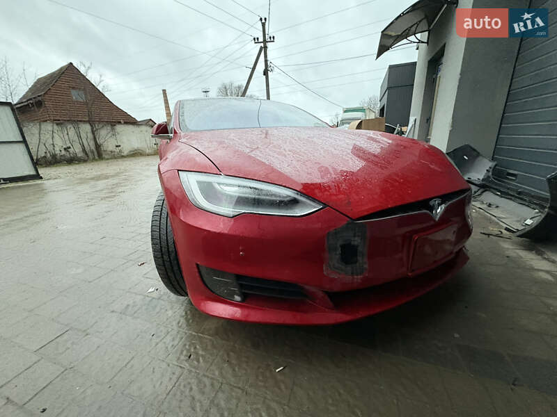 Лифтбек Tesla Model S 2016 в Ивано-Франковске фото 2 Лифтбек Tesla Model S 2016 в Ивано-Франковске