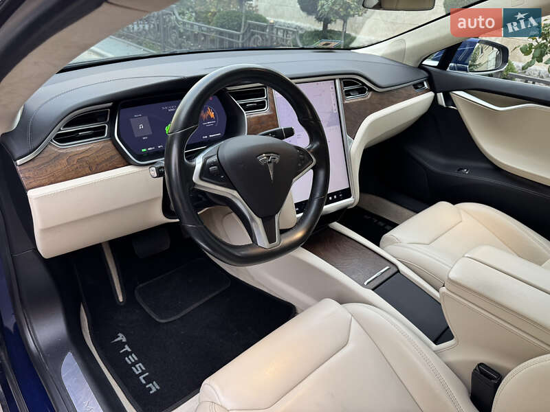 Лифтбек Tesla Model S 2017 в Одессе