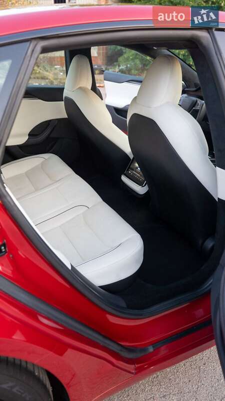 Лифтбек Tesla Model S 2022 в Киеве фото 14 Лифтбек Tesla Model S 2022 в Киеве