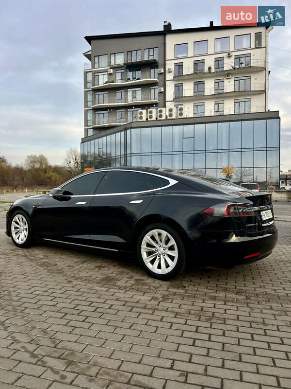 Лифтбек Tesla Model S 2017 в Ровно фото 11 Лифтбек Tesla Model S 2017 в Ровно