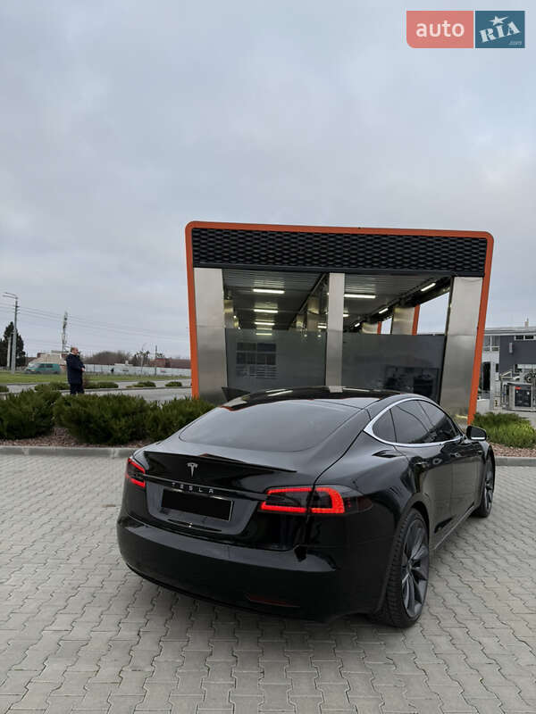 Лифтбек Tesla Model S 2017 в Харькове
