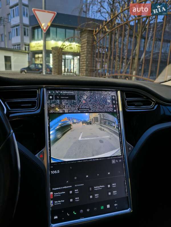 Лифтбек Tesla Model S 2014 в Киеве