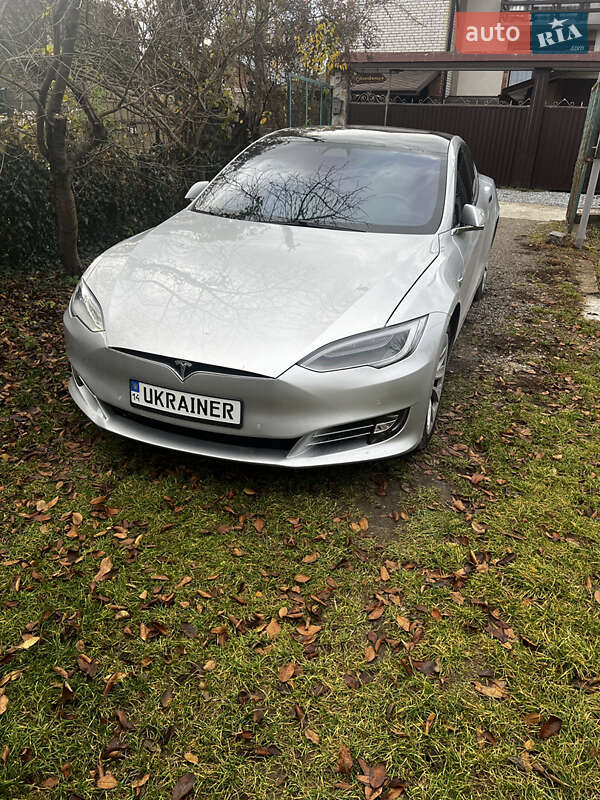 Tesla Model S 2017 Tesla Model S 2017