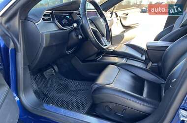 Лифтбек Tesla Model S 2017 в Киеве
