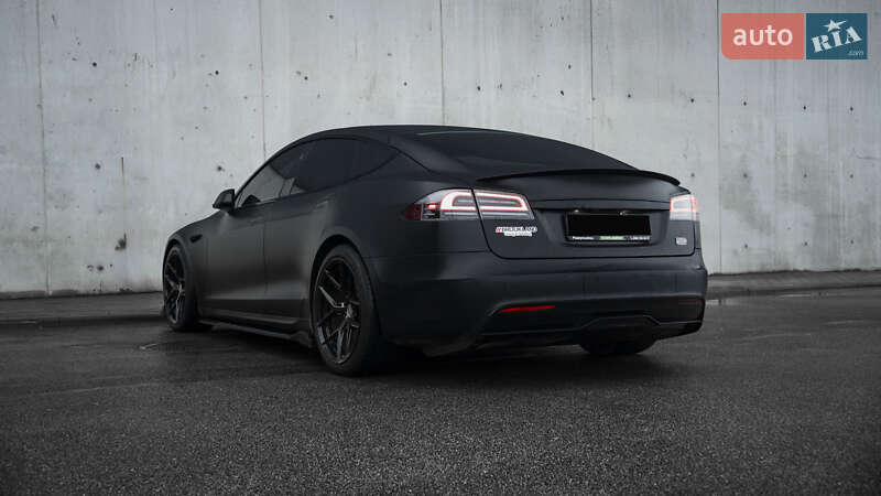 Лифтбек Tesla Model S 2021 в Киеве фото 7 Лифтбек Tesla Model S 2021 в Киеве