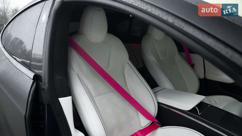 Лифтбек Tesla Model S 2021 в Киеве фото 17 Лифтбек Tesla Model S 2021 в Киеве