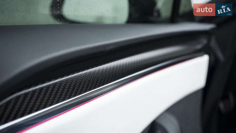Лифтбек Tesla Model S 2021 в Киеве фото 29 Лифтбек Tesla Model S 2021 в Киеве