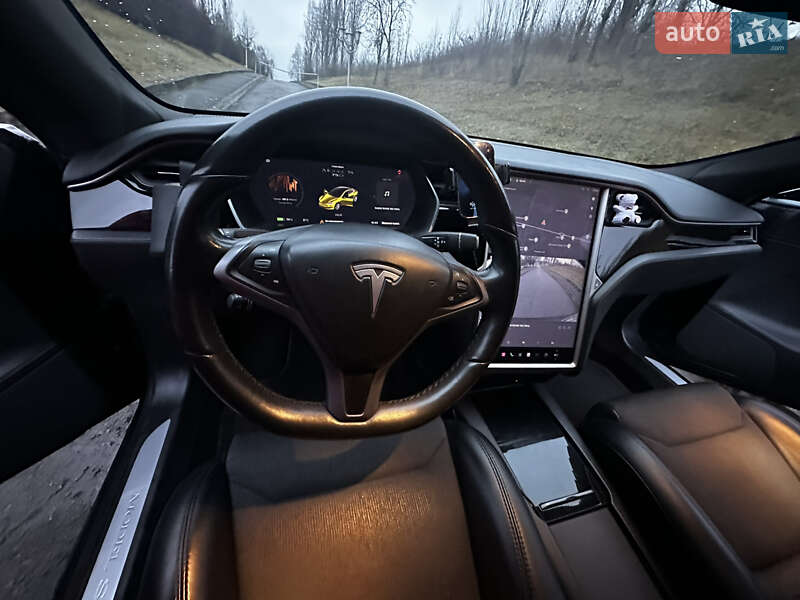 Лифтбек Tesla Model S 2018 в Ровно фото 11 Лифтбек Tesla Model S 2018 в Ровно