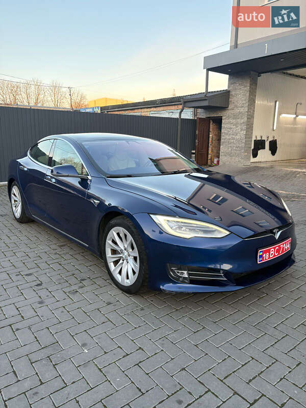 Лифтбек Tesla Model S 2018 в Ровно фото 3 Лифтбек Tesla Model S 2018 в Ровно