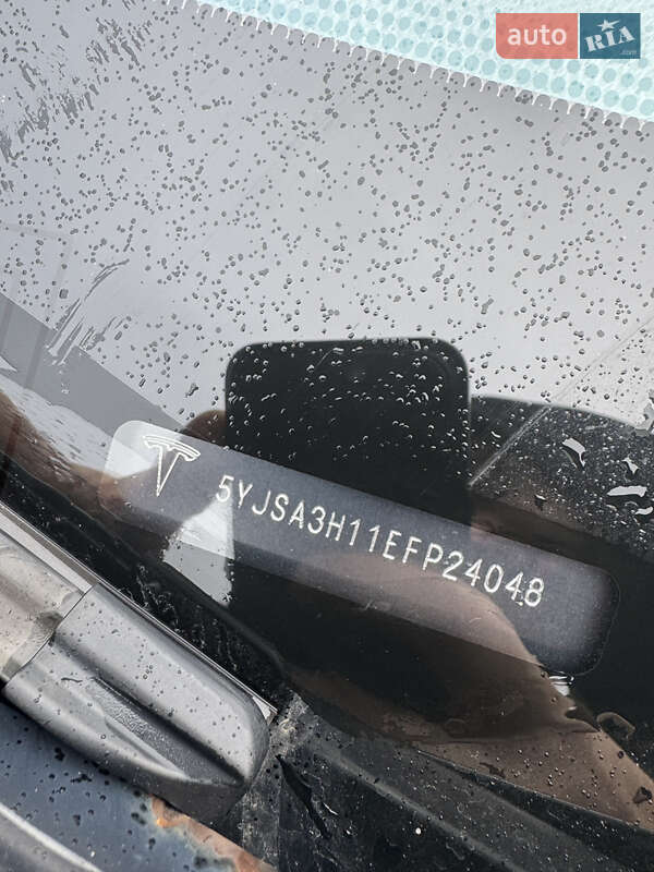 Лифтбек Tesla Model S 2014 в Луцке фото 7 Лифтбек Tesla Model S 2014 в Луцке