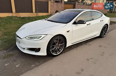 Лифтбек Tesla Model S 2016 в Житомире