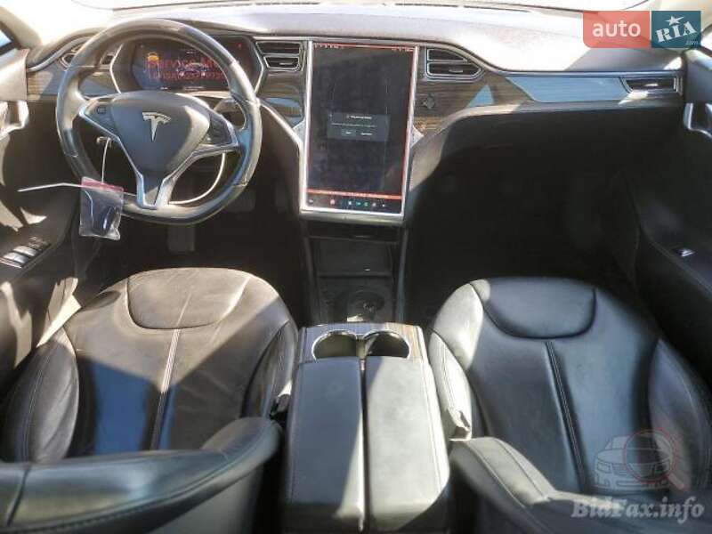 Лифтбек Tesla Model S 2015 в Дрогобыче фото 8 Лифтбек Tesla Model S 2015 в Дрогобыче