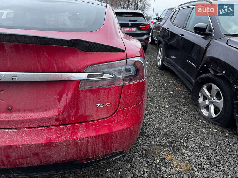 Лифтбек Tesla Model S 2016 в Луцке фото 7 Лифтбек Tesla Model S 2016 в Луцке