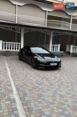 Лифтбек Tesla Model S 2022 в Запорожье