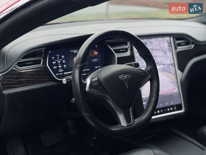 Лифтбек Tesla Model S 2016 в Львове фото 18 Лифтбек Tesla Model S 2016 в Львове