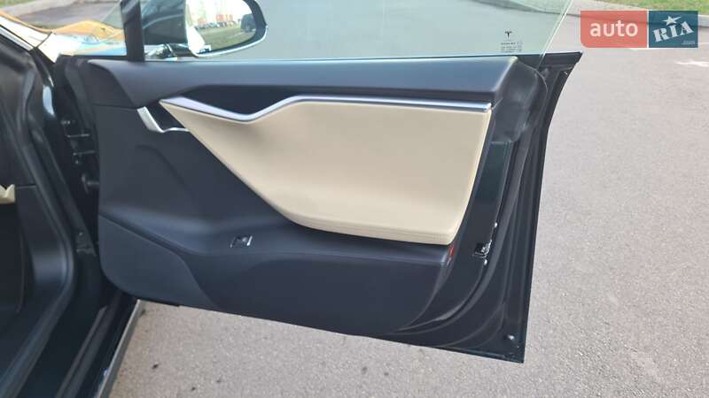 Лифтбек Tesla Model S 2013 в Виннице фото 37 Лифтбек Tesla Model S 2013 в Виннице