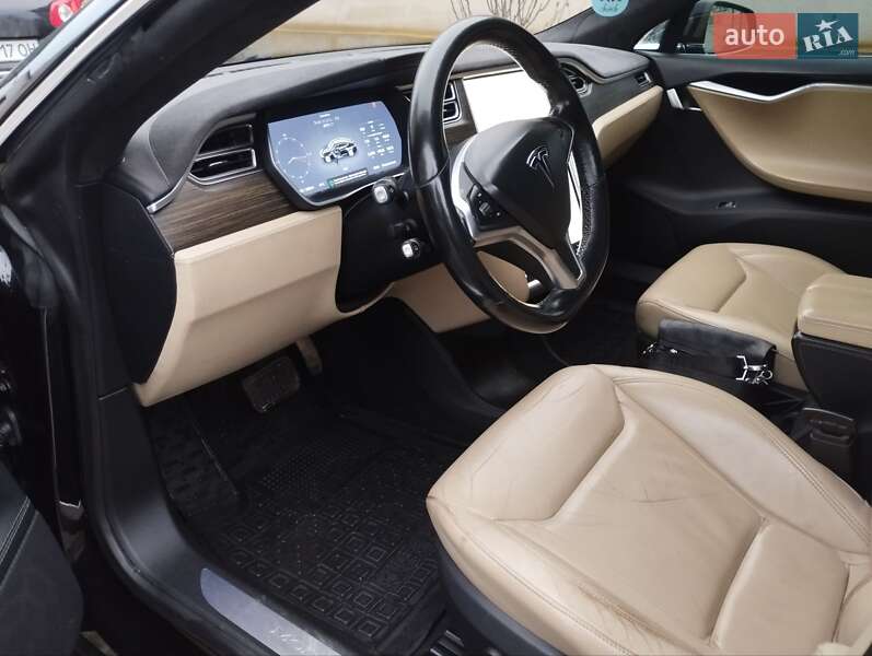 Лифтбек Tesla Model S 2015 в Кривом Роге фото 23 Лифтбек Tesla Model S 2015 в Кривом Роге