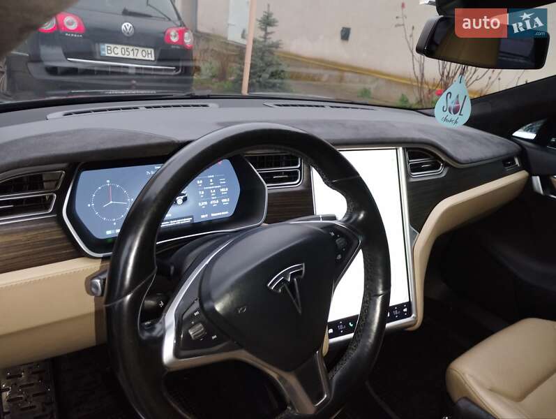 Лифтбек Tesla Model S 2015 в Кривом Роге фото 25 Лифтбек Tesla Model S 2015 в Кривом Роге