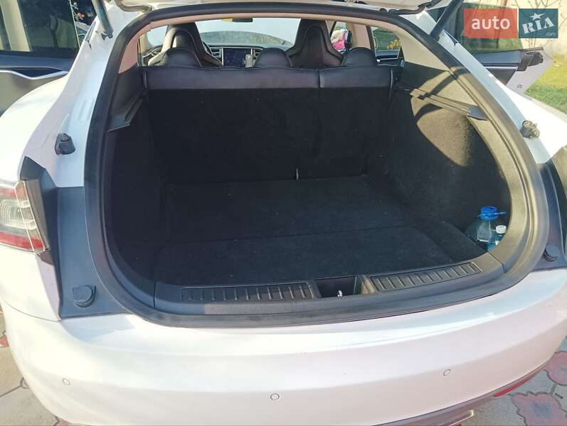 Лифтбек Tesla Model S 2014 в Днепре фото 25 Лифтбек Tesla Model S 2014 в Днепре