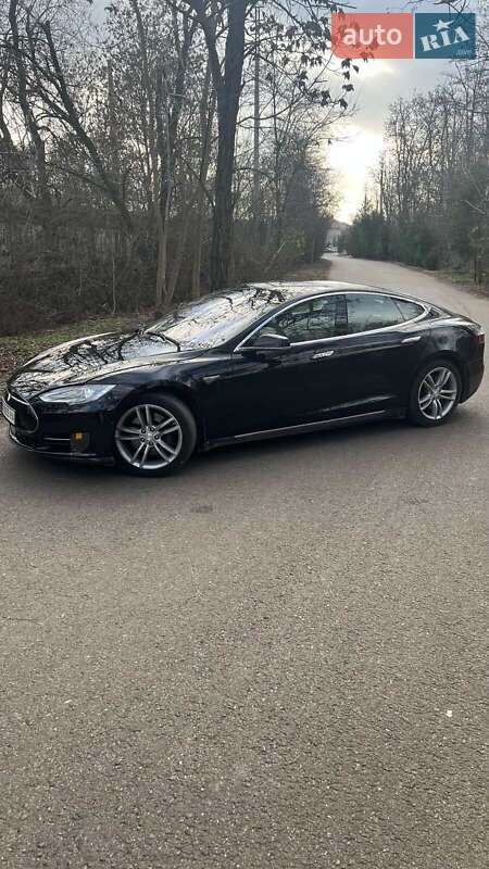 Лифтбек Tesla Model S 2015 в Одессе