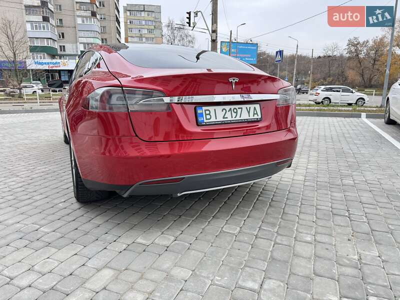 Лифтбек Tesla Model S 2014 в Полтаве фото 10 Лифтбек Tesla Model S 2014 в Полтаве
