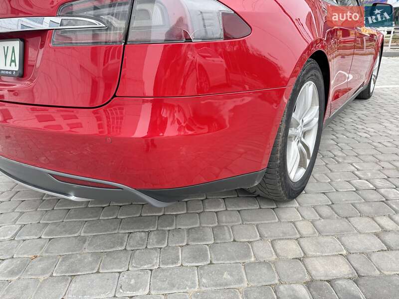 Лифтбек Tesla Model S 2014 в Полтаве фото 13 Лифтбек Tesla Model S 2014 в Полтаве