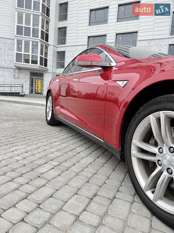 Лифтбек Tesla Model S 2014 в Полтаве фото 19 Лифтбек Tesla Model S 2014 в Полтаве