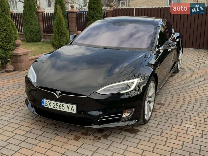Ліфтбек Tesla Model S 2014 в Хмельницькому