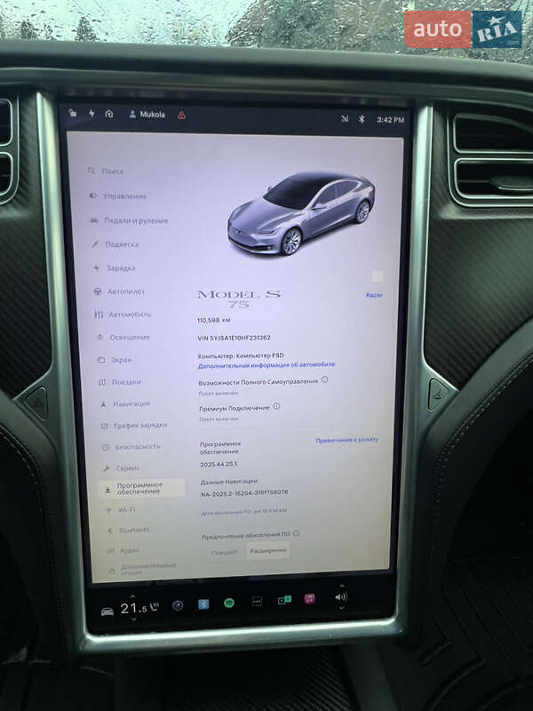 Лифтбек Tesla Model S 2017 в Черновцах