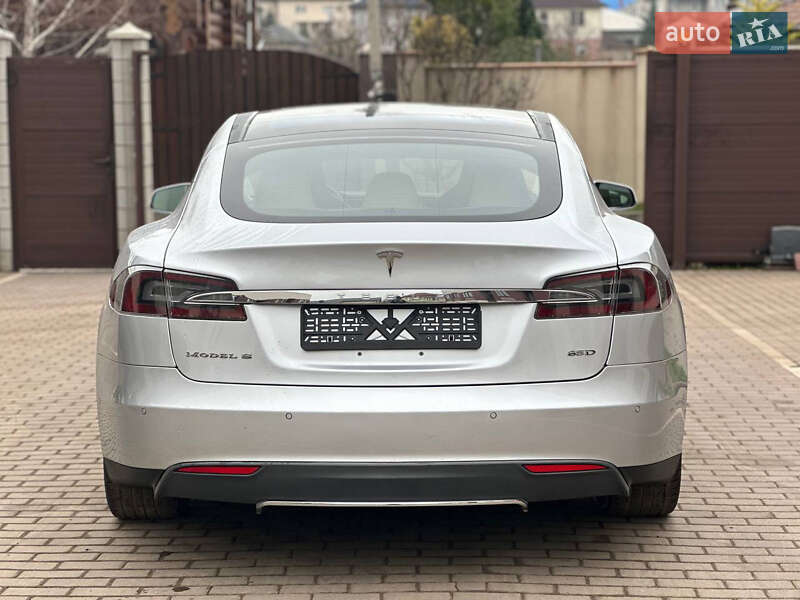Лифтбек Tesla Model S 2015 в Одессе