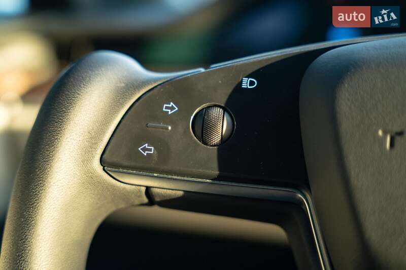 Лифтбек Tesla Model S 2021 в Черновцах фото 23 Лифтбек Tesla Model S 2021 в Черновцах