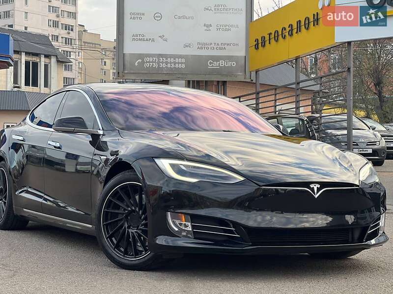 Лифтбек Tesla Model S 2019 в Одессе
