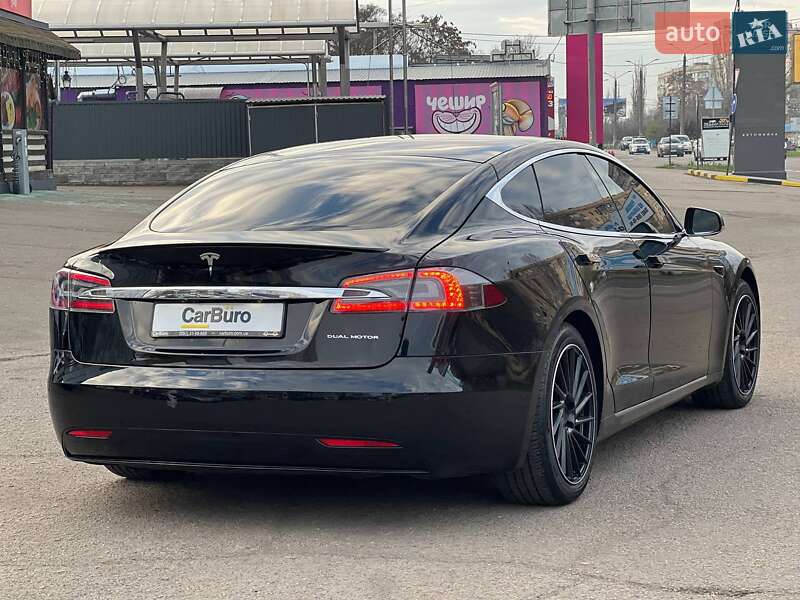 Лифтбек Tesla Model S 2019 в Одессе