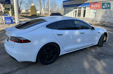 Лифтбек Tesla Model S 2016 в Самборе