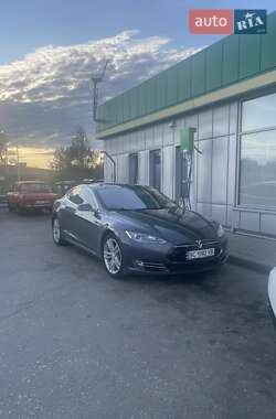 Лифтбек Tesla Model S 2015 в Киеве