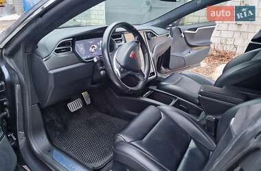 Лифтбек Tesla Model S 2018 в Вышгороде
