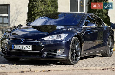 Лифтбек Tesla Model S 2014 в Ивано-Франковске