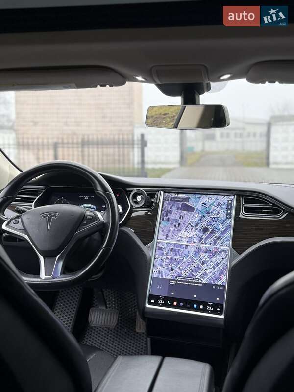 Лифтбек Tesla Model S 2014 в Хмельницком фото 16 Лифтбек Tesla Model S 2014 в Хмельницком