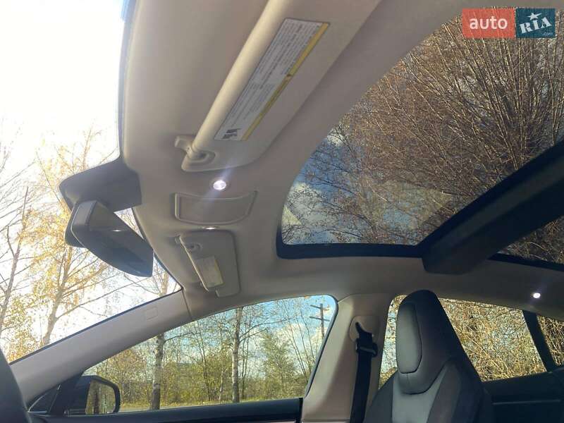 Лифтбек Tesla Model S 2014 в Хмельницком фото 30 Лифтбек Tesla Model S 2014 в Хмельницком