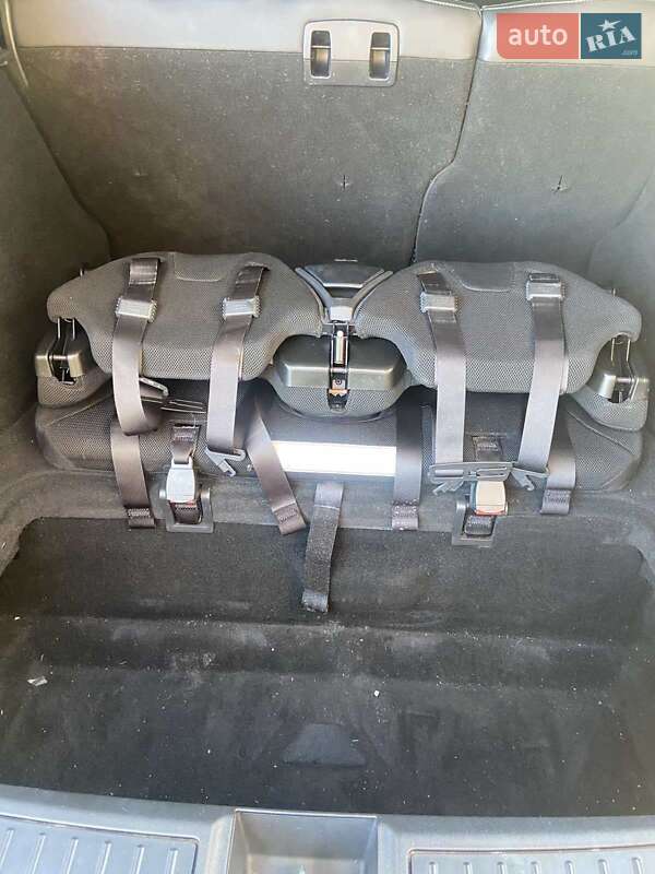 Лифтбек Tesla Model S 2014 в Хмельницком фото 35 Лифтбек Tesla Model S 2014 в Хмельницком