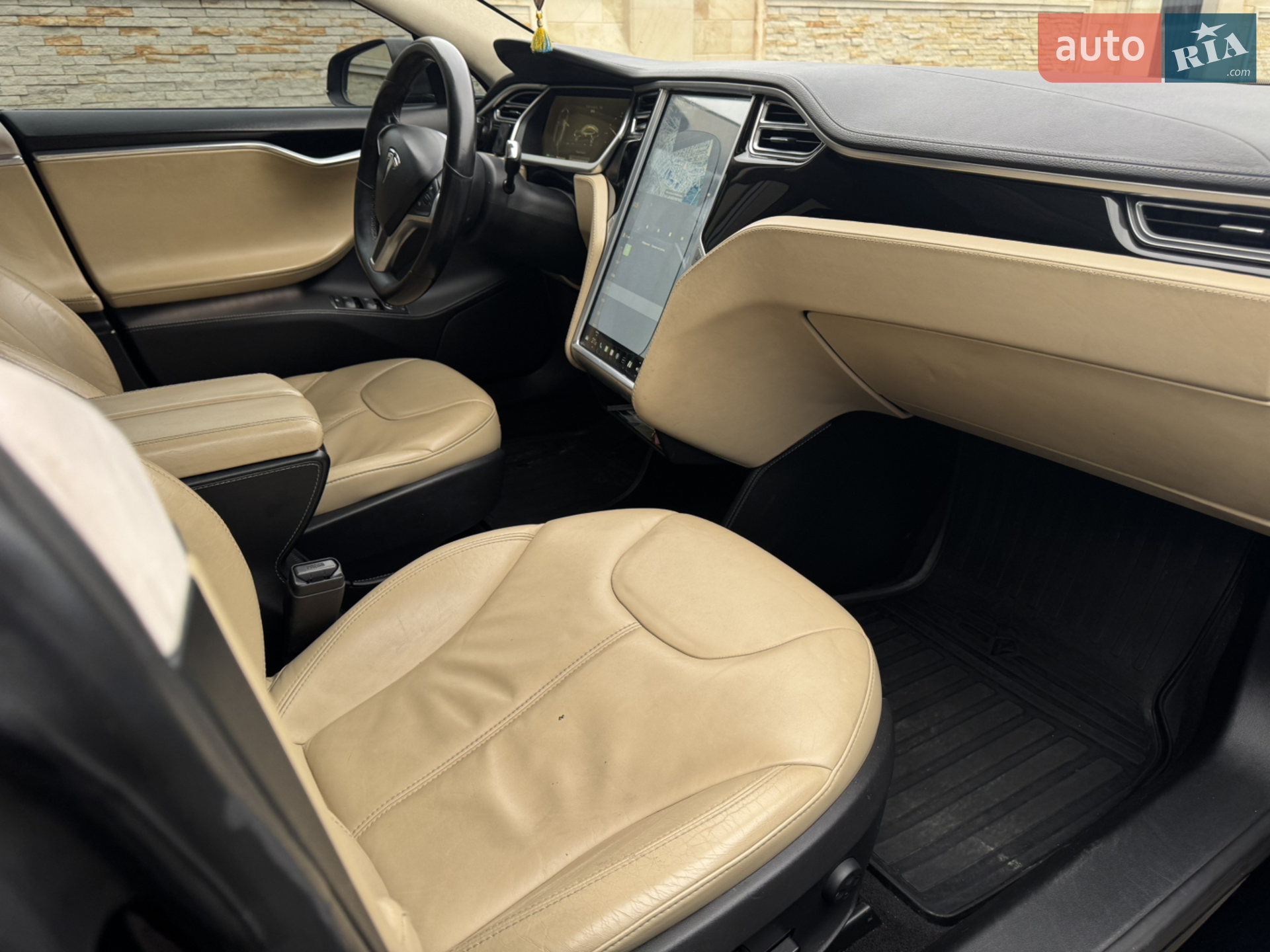 2014 Tesla Model S - мініатюра 14
