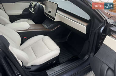 Лифтбек Tesla Model S 2022 в Коломые