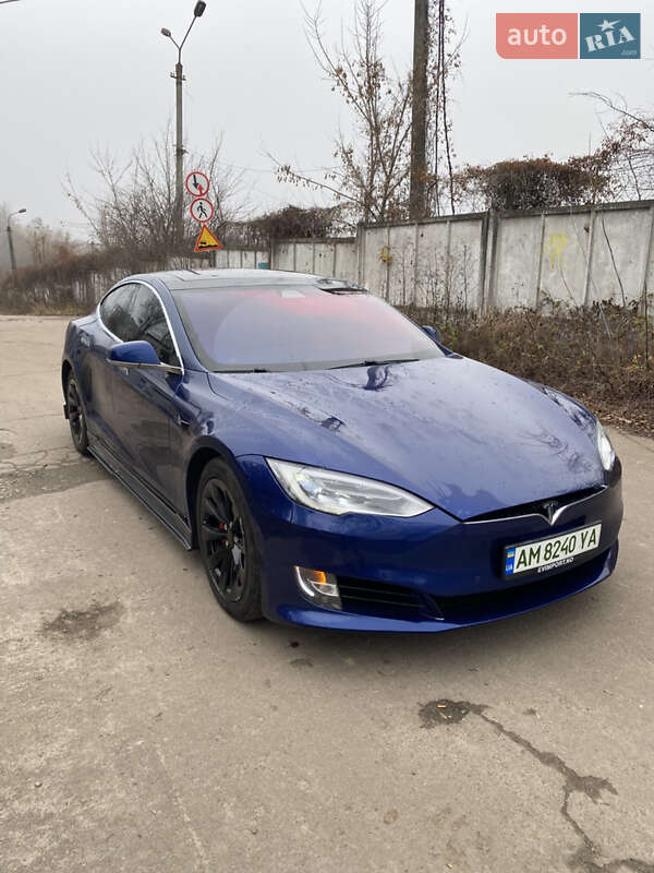 Лифтбек Tesla Model S 2016 в Житомире фото 2 Лифтбек Tesla Model S 2016 в Житомире