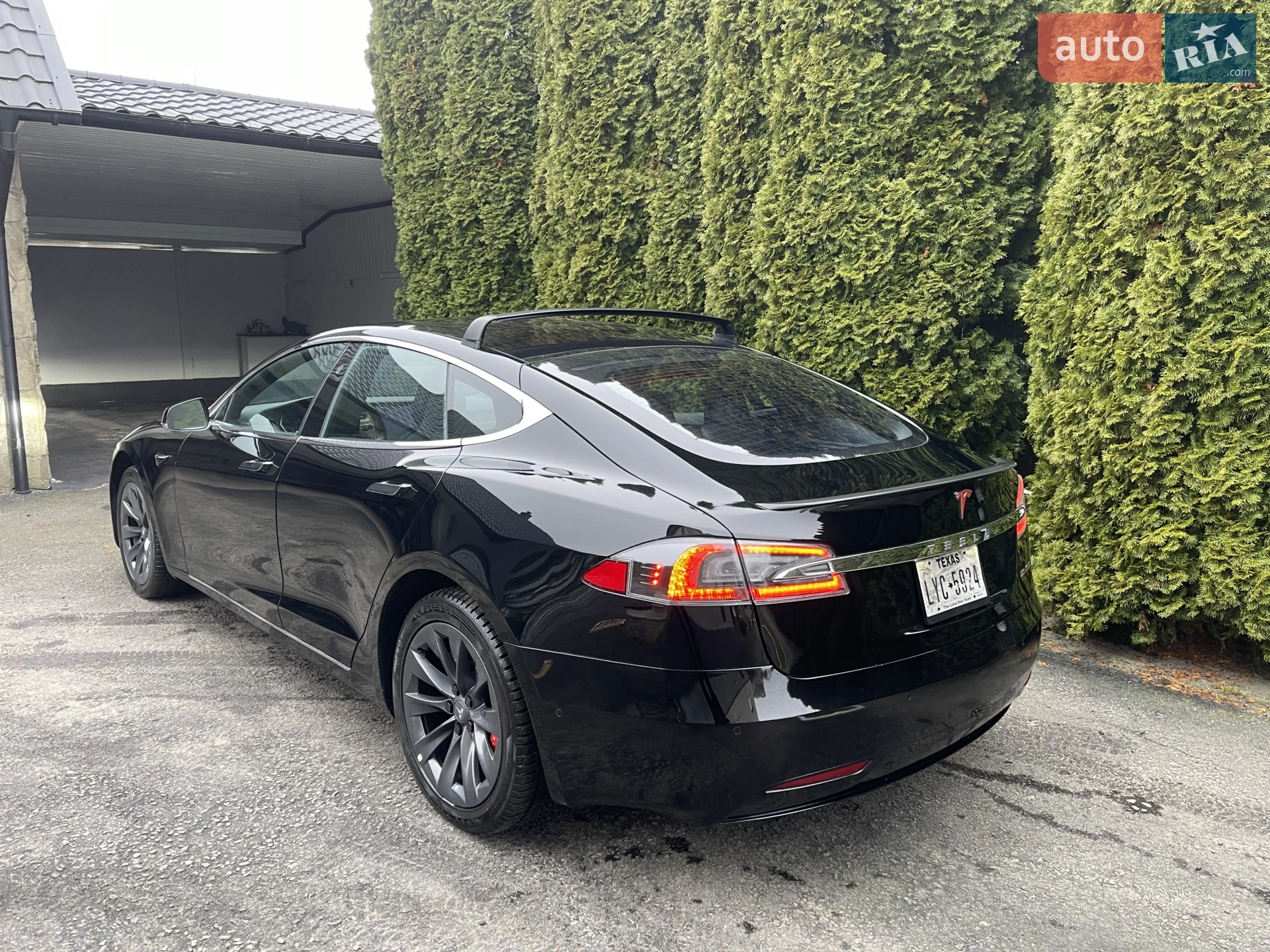 2019 Tesla Model S - мініатюра 8
