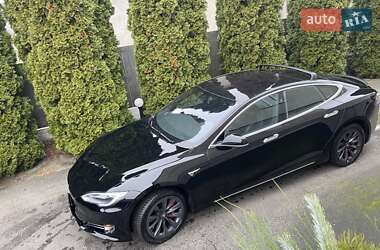 Лифтбек Tesla Model S 2019 в Березному
