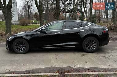 Ліфтбек Tesla Model S 2019 в Києві