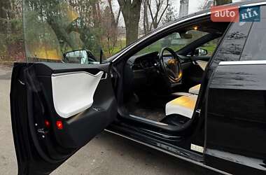 Ліфтбек Tesla Model S 2019 в Києві